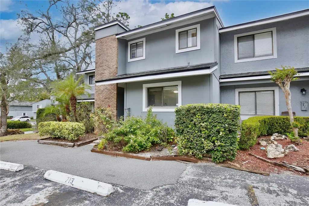713 Saint Matthew Circle Altamonte Springs FL 32714