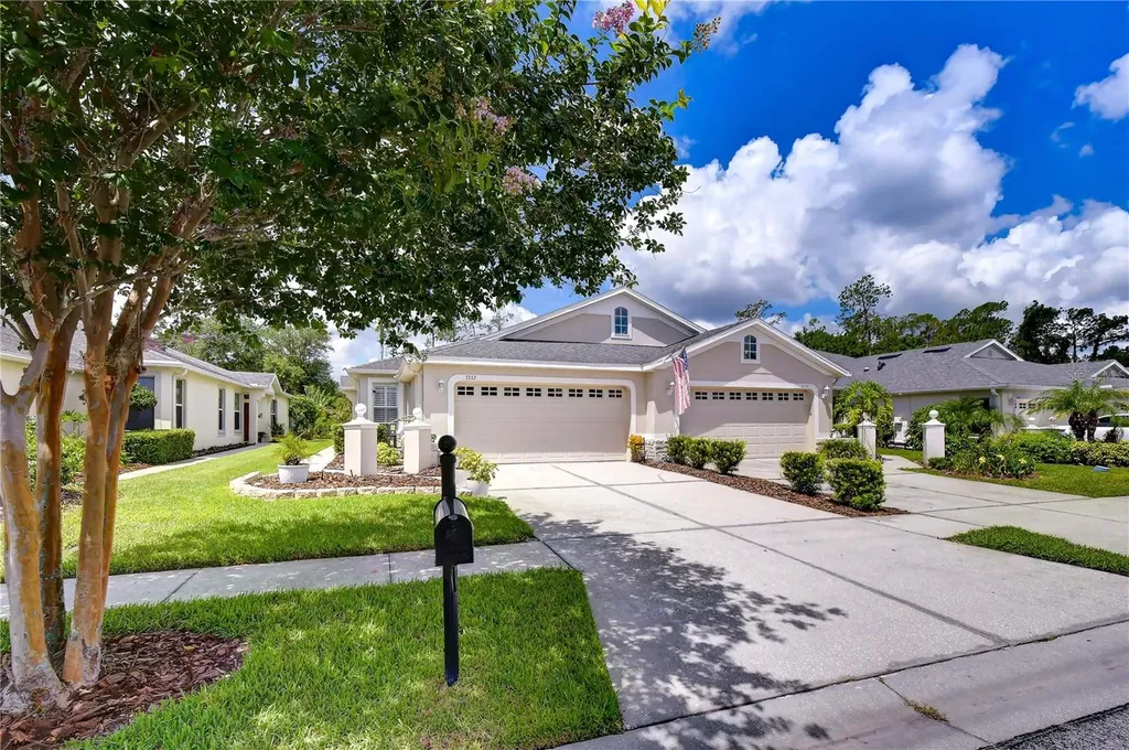 3332 Chapel Creek Circle Wesley Chapel FL 33544