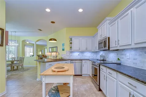 3332 Chapel Creek Circle Wesley Chapel FL 33544