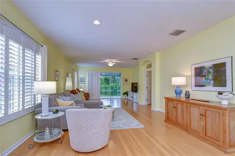 3332 Chapel Creek Circle Wesley Chapel FL 33544