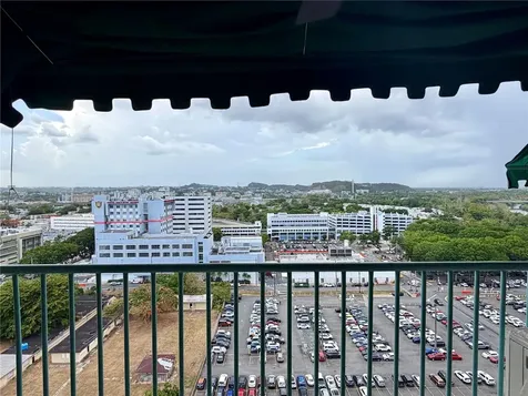 10 Cond. The Towers At Plaza Santa Cruz Calle 10 Bayamon PR 00956