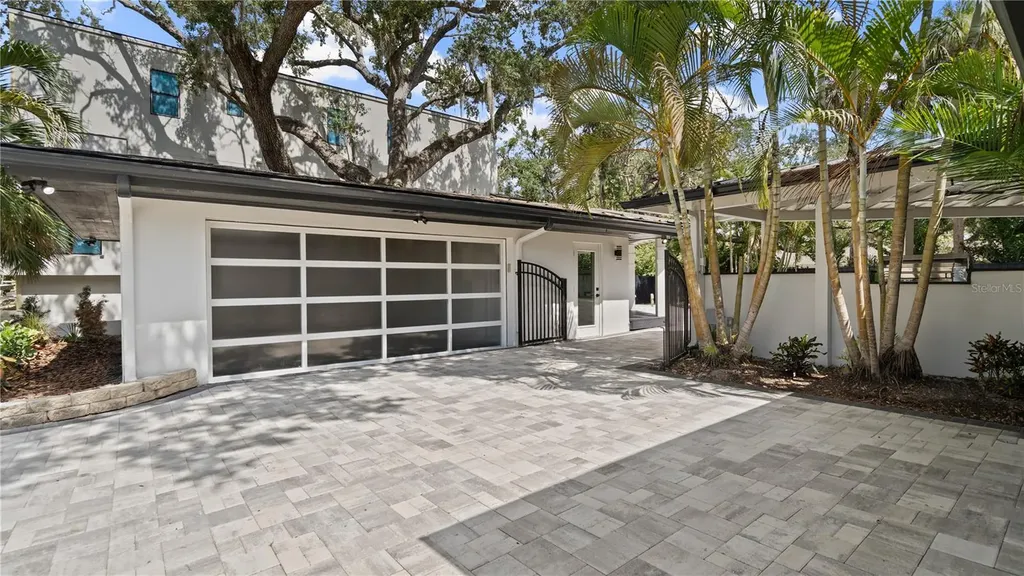 4623 W Browning Avenue Tampa FL 33629