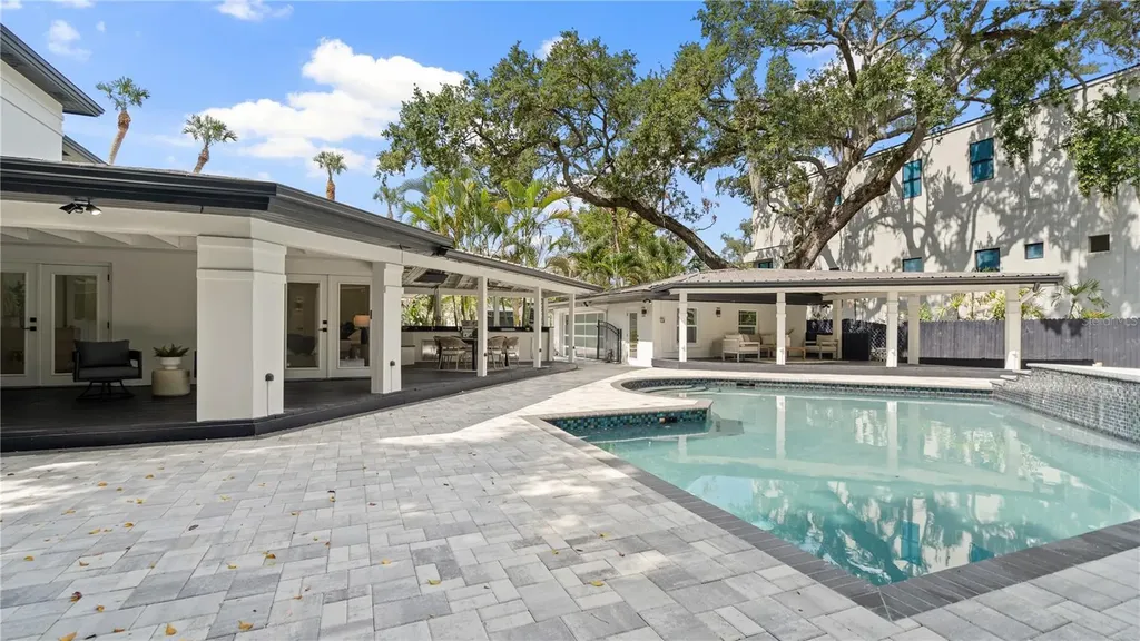 4623 W Browning Avenue Tampa FL 33629