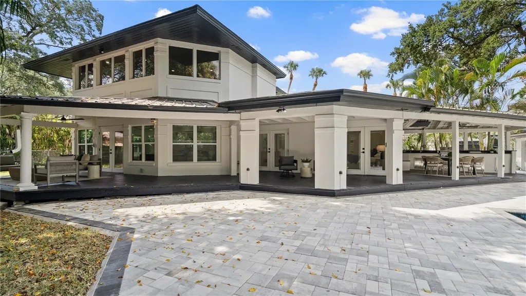 4623 W Browning Avenue Tampa FL 33629