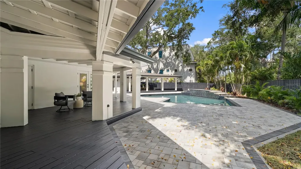 4623 W Browning Avenue Tampa FL 33629