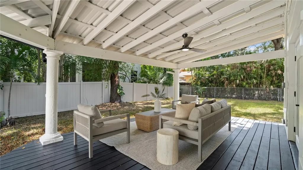 4623 W Browning Avenue Tampa FL 33629