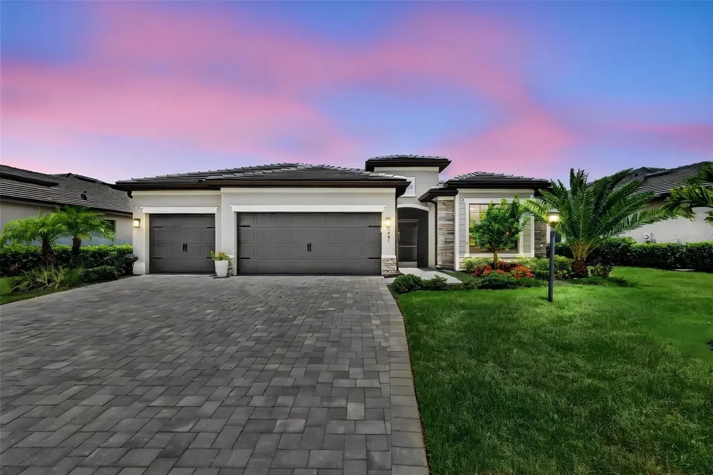 4881 Seafoam Trail Bradenton FL 34211