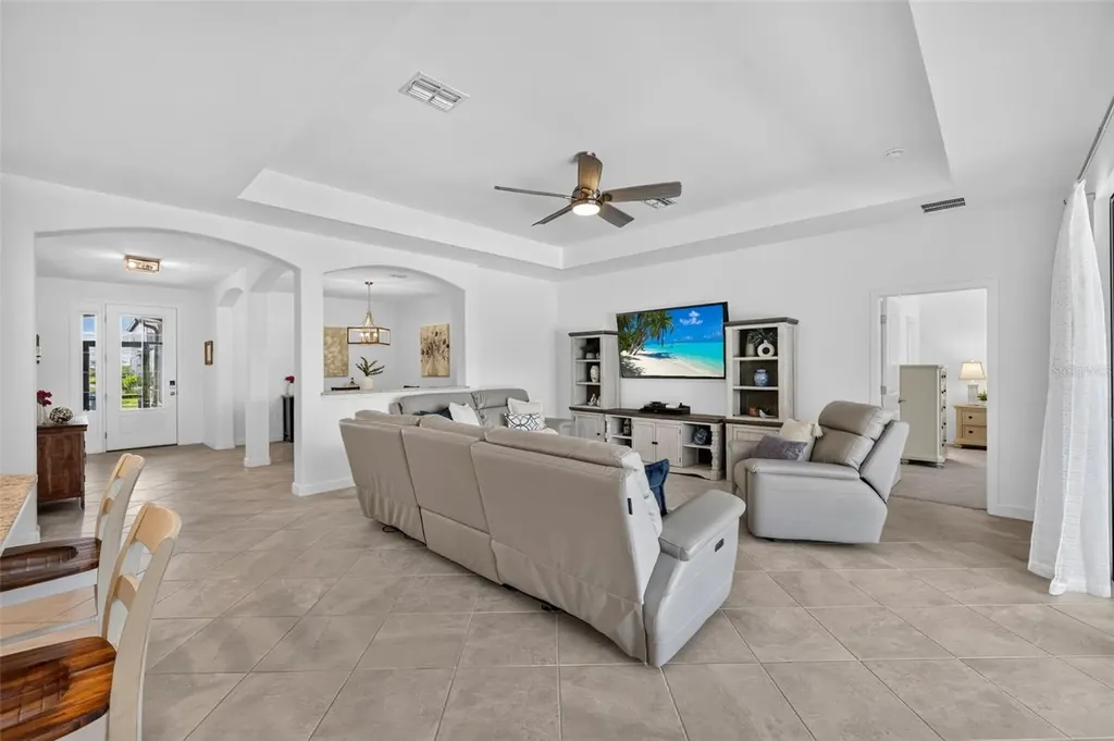 4881 Seafoam Trail Bradenton FL 34211