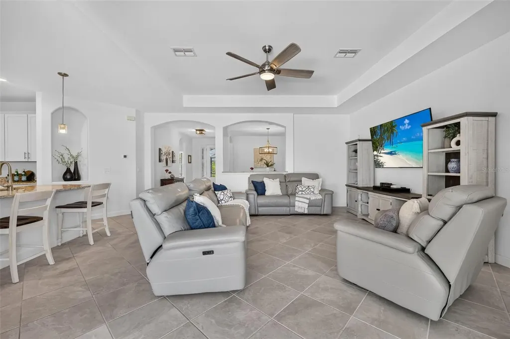 4881 Seafoam Trail Bradenton FL 34211