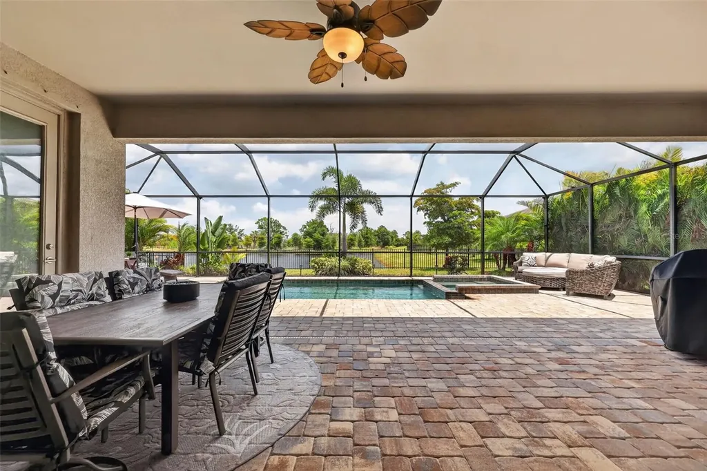 4881 Seafoam Trail Bradenton FL 34211
