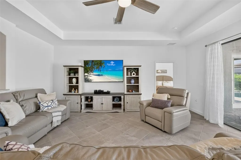 4881 Seafoam Trail Bradenton FL 34211