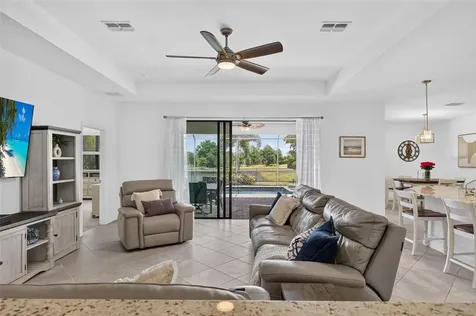 4881 Seafoam Trail Bradenton FL 34211