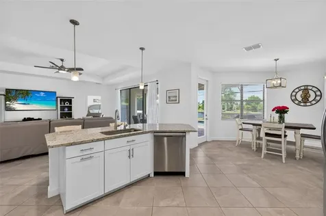 4881 Seafoam Trail Bradenton FL 34211