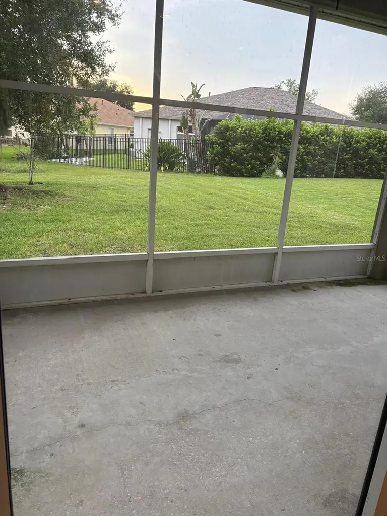 6345 Bridgecrest Drive Lithia FL 33547