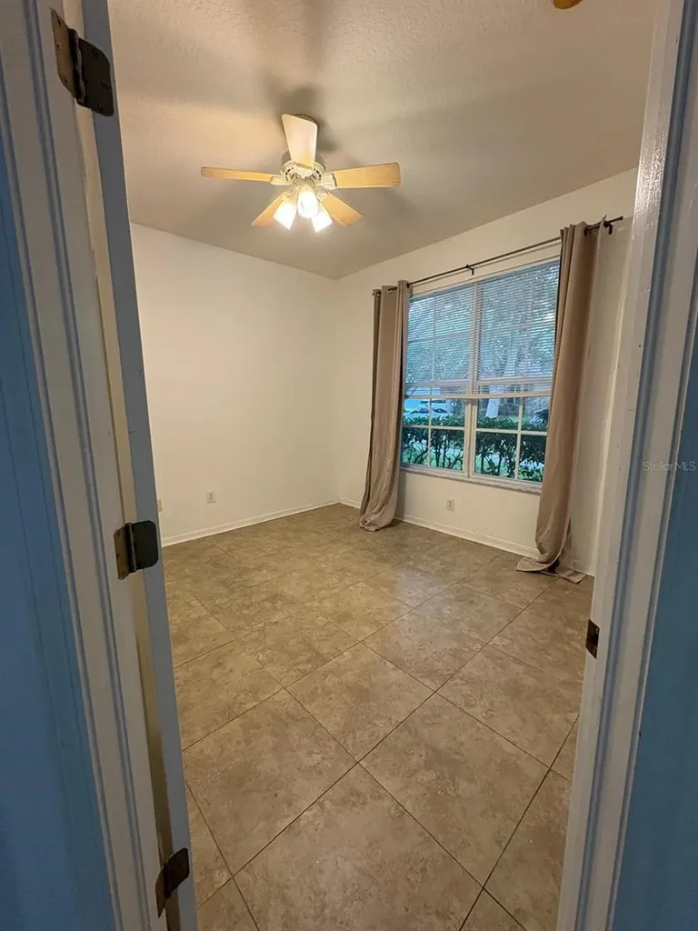 6345 Bridgecrest Drive Lithia FL 33547