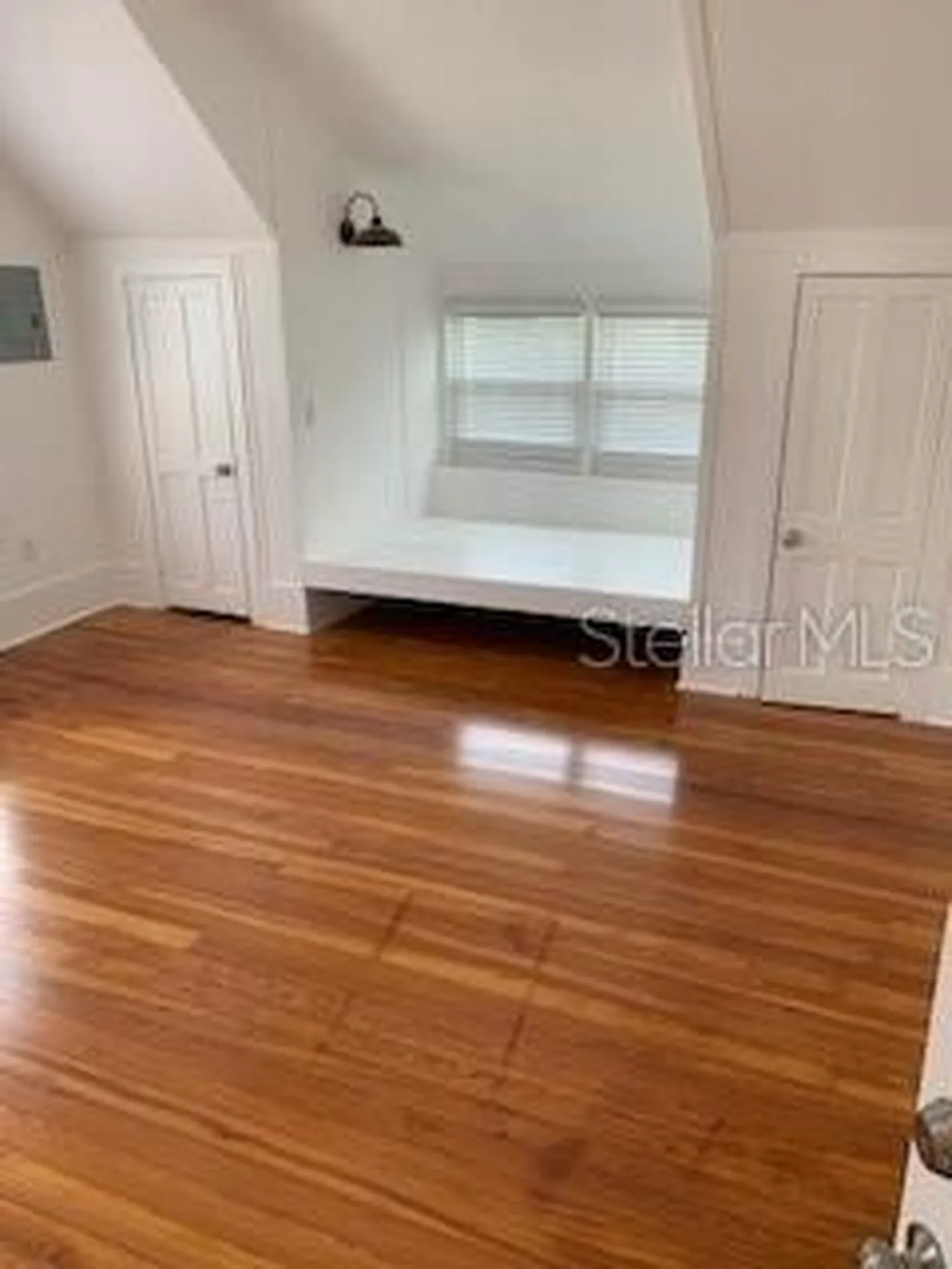 305 Mary Avenue New Smyrna Beach FL 32168