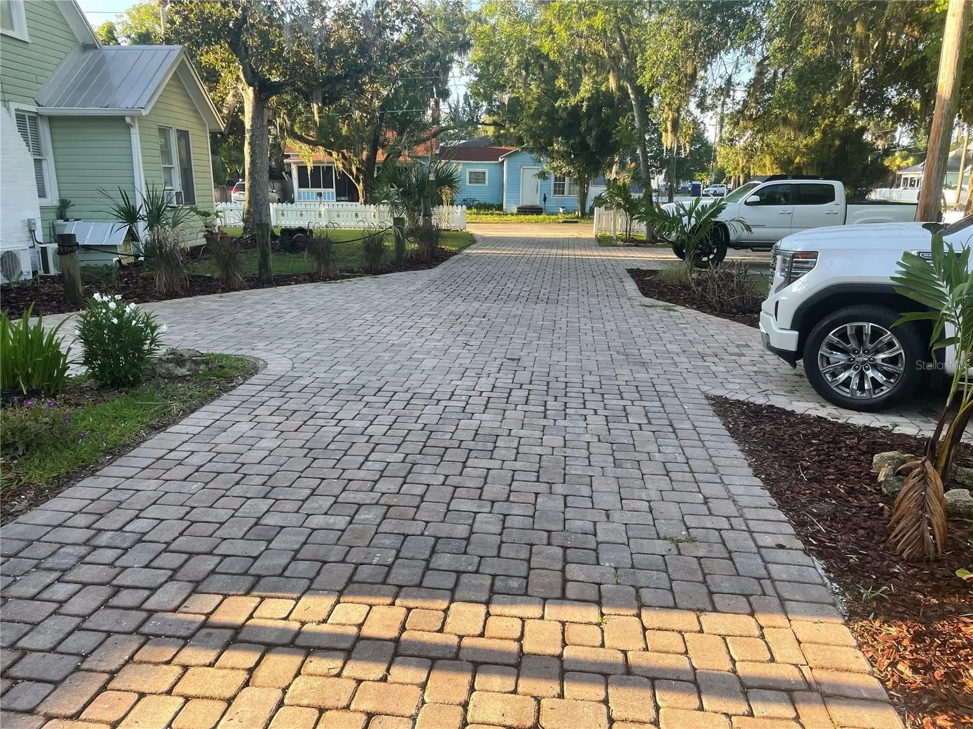 305 Mary Avenue New Smyrna Beach FL 32168