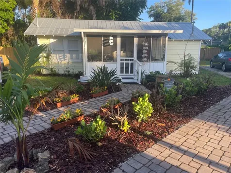 305 Mary Avenue New Smyrna Beach FL 32168