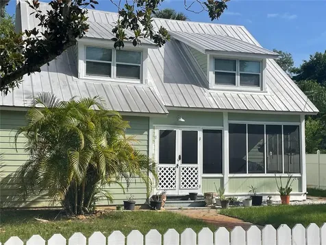 305 Mary Avenue New Smyrna Beach FL 32168