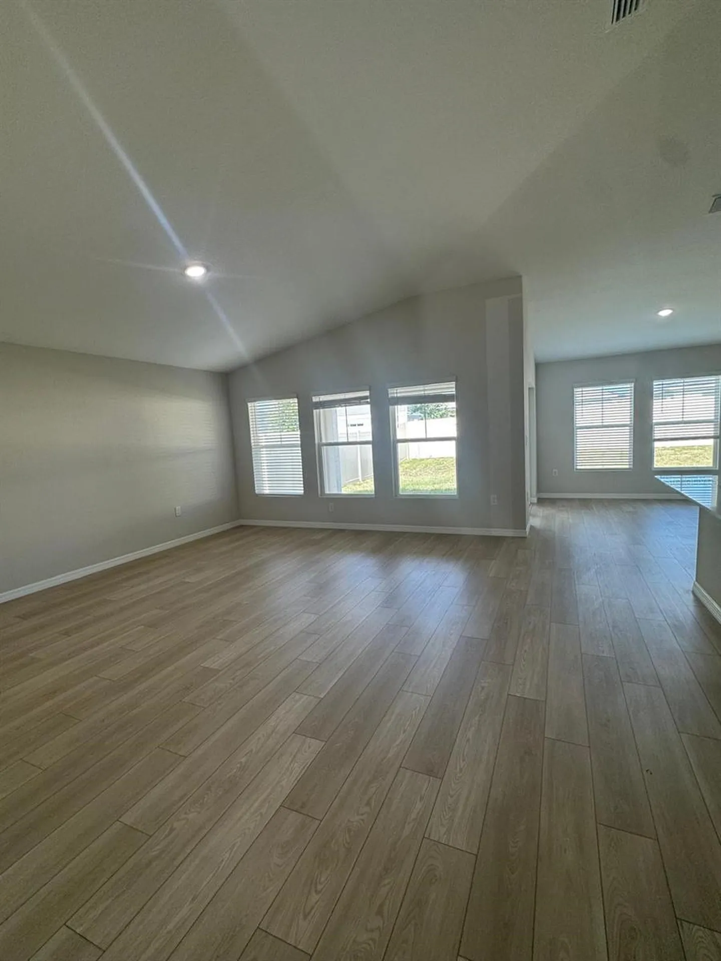 1049 Foreshore Lane Haines City FL 33844