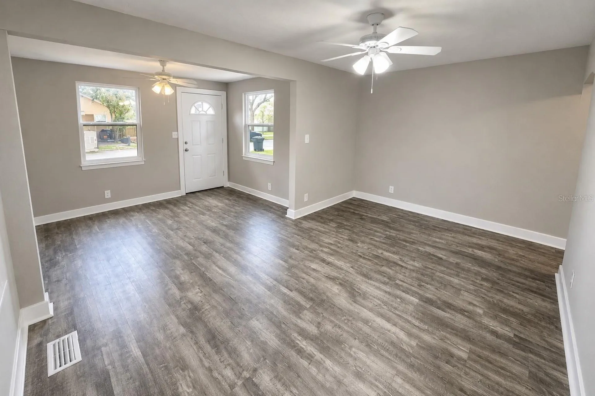 657 15th Avenue S St Petersburg FL 33701