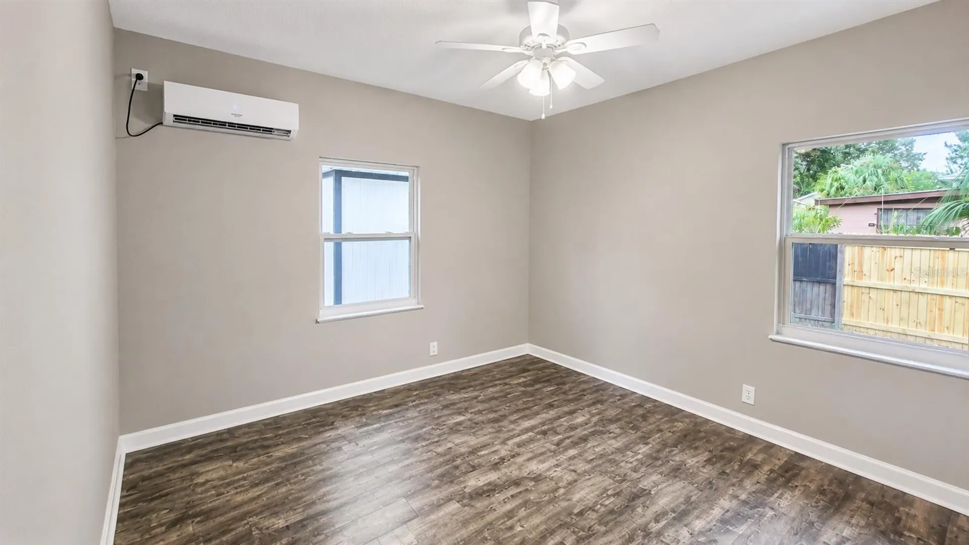 657 15th Avenue S St Petersburg FL 33701
