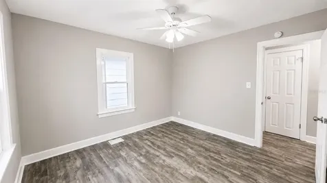 657 15th Avenue S St Petersburg FL 33701