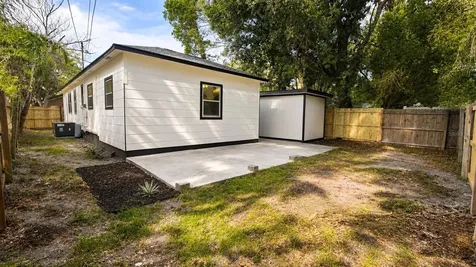 657 15th Avenue S St Petersburg FL 33701