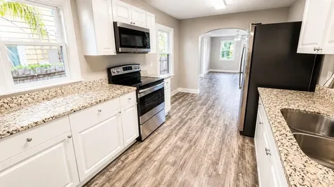 657 15th Avenue S St Petersburg FL 33701