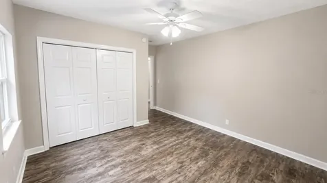 657 15th Avenue S St Petersburg FL 33701