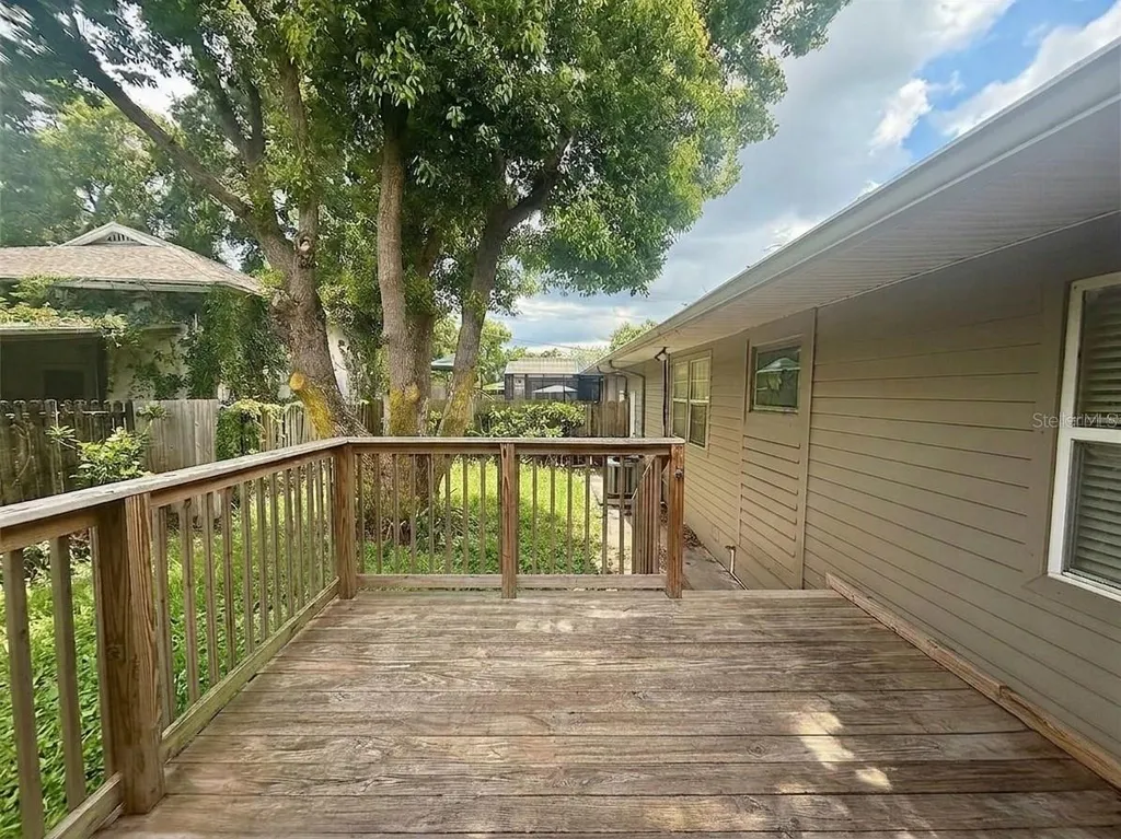 702 Avenue H NE Winter Haven FL 33881