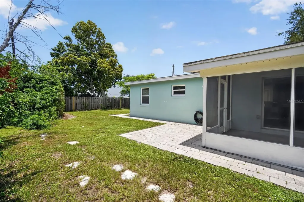 6115 Freemont Street North Port FL 34287