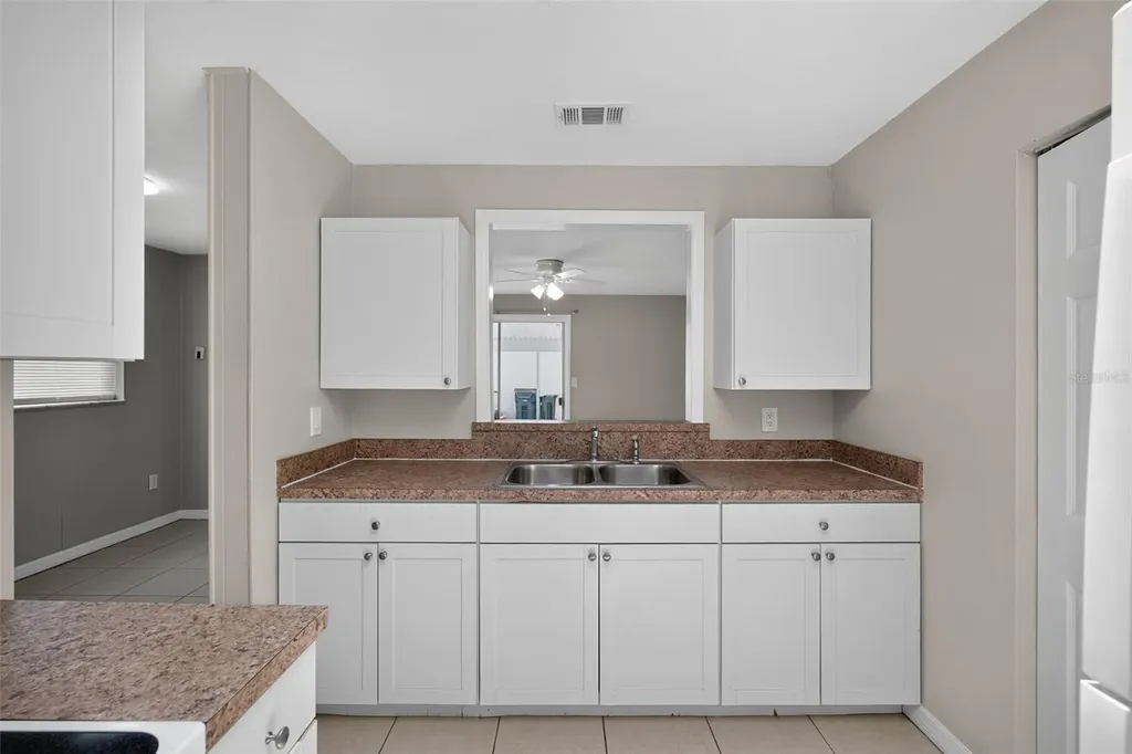 6115 Freemont Street North Port FL 34287