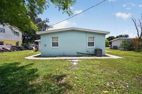 6115 Freemont Street North Port FL 34287