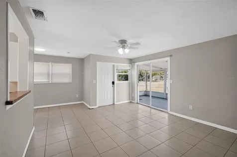 6115 Freemont Street North Port FL 34287