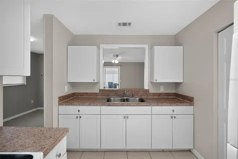 6115 Freemont Street North Port FL 34287