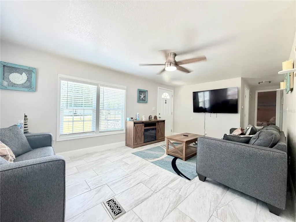 1590 S Palm Avenue Homosassa FL 34448