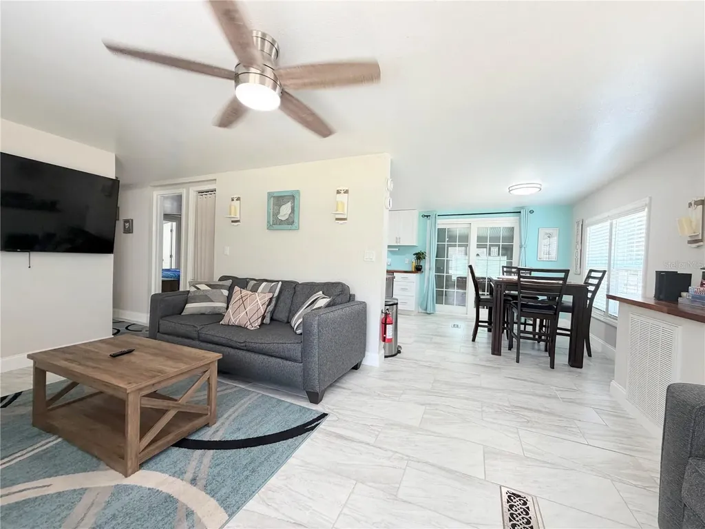 1590 S Palm Avenue Homosassa FL 34448