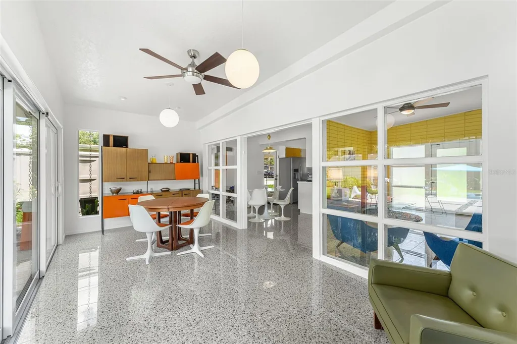1402 Cumbie Street Orlando FL 32804