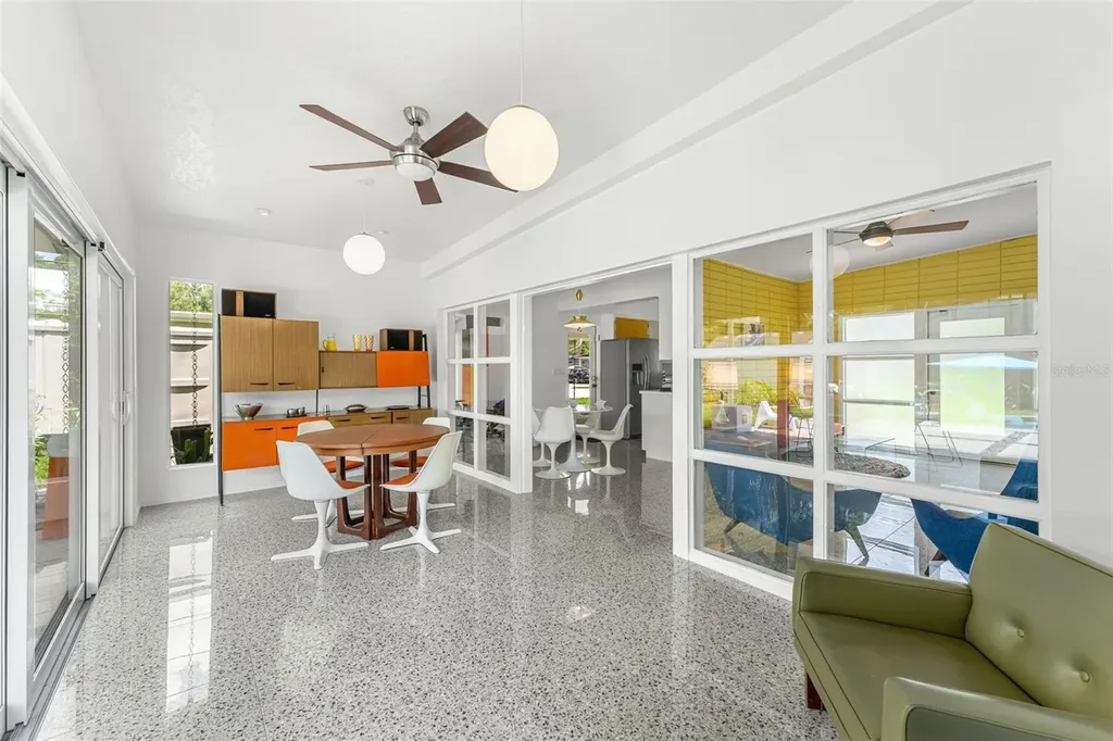 1402 Cumbie Street Orlando FL 32804