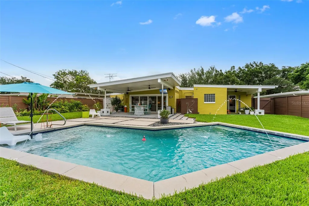 1402 Cumbie Street Orlando FL 32804