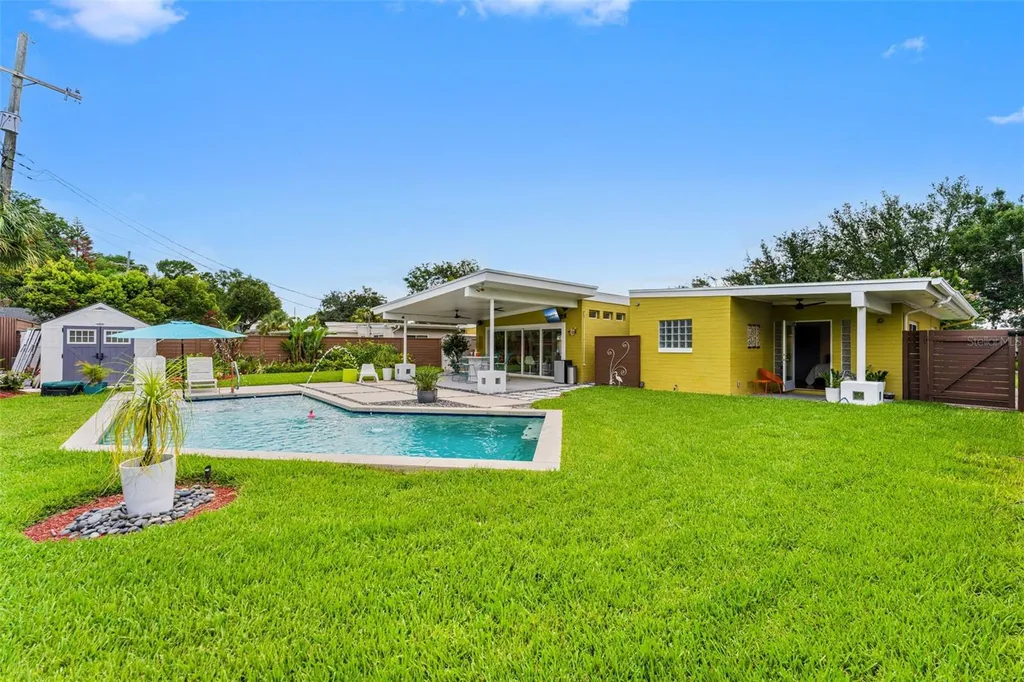 1402 Cumbie Street Orlando FL 32804