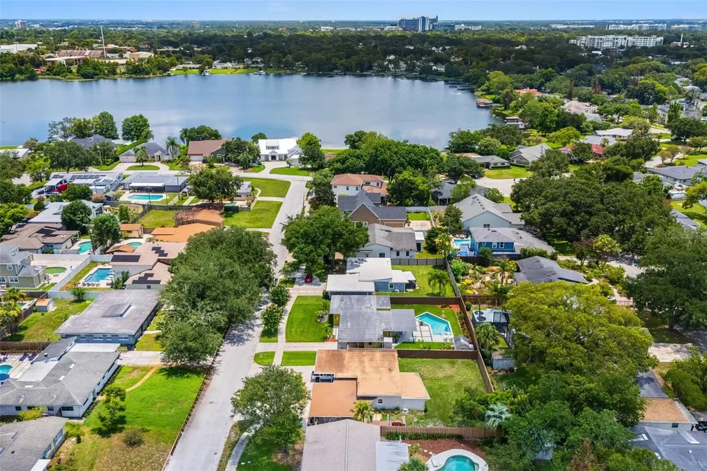 1402 Cumbie Street Orlando FL 32804