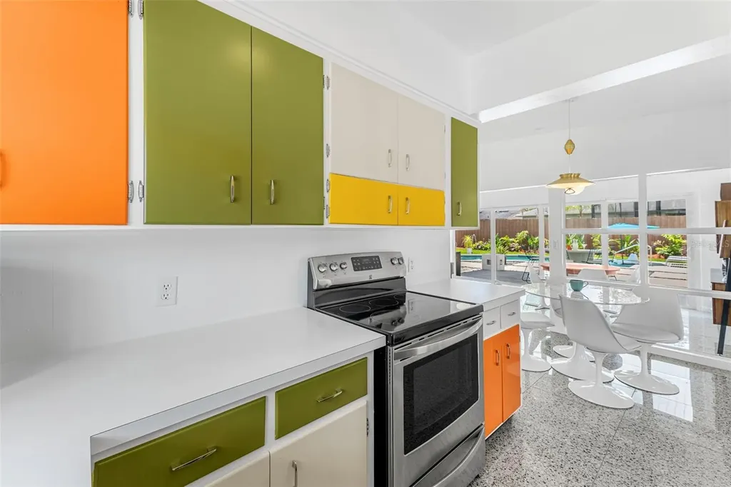 1402 Cumbie Street Orlando FL 32804