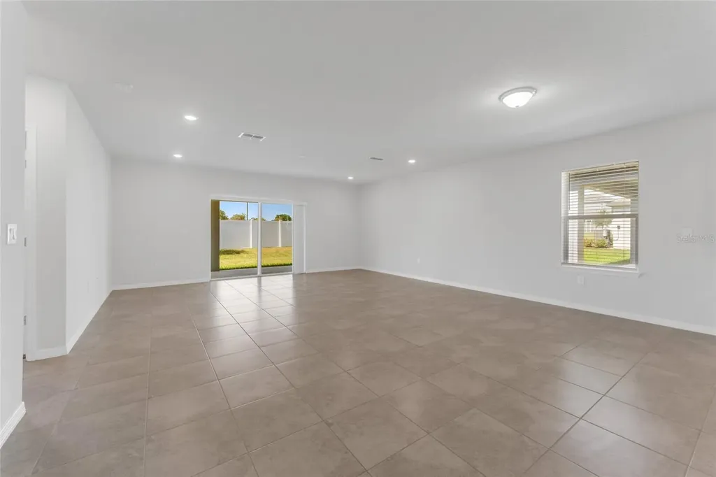 9642 Summers Cay Circle Thonotosassa FL 33592