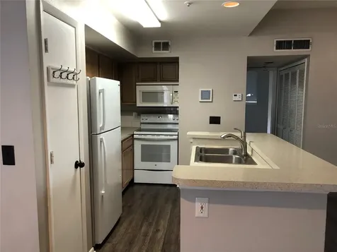 498 N Pin Oak Place Longwood FL 32779