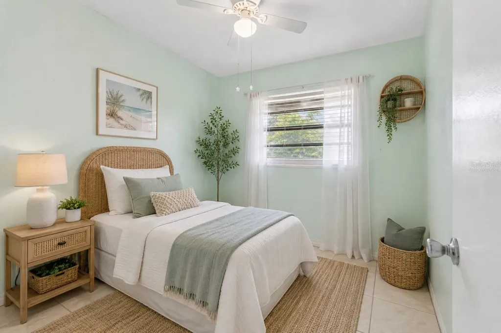 8900 59th Way Pinellas Park FL 33782