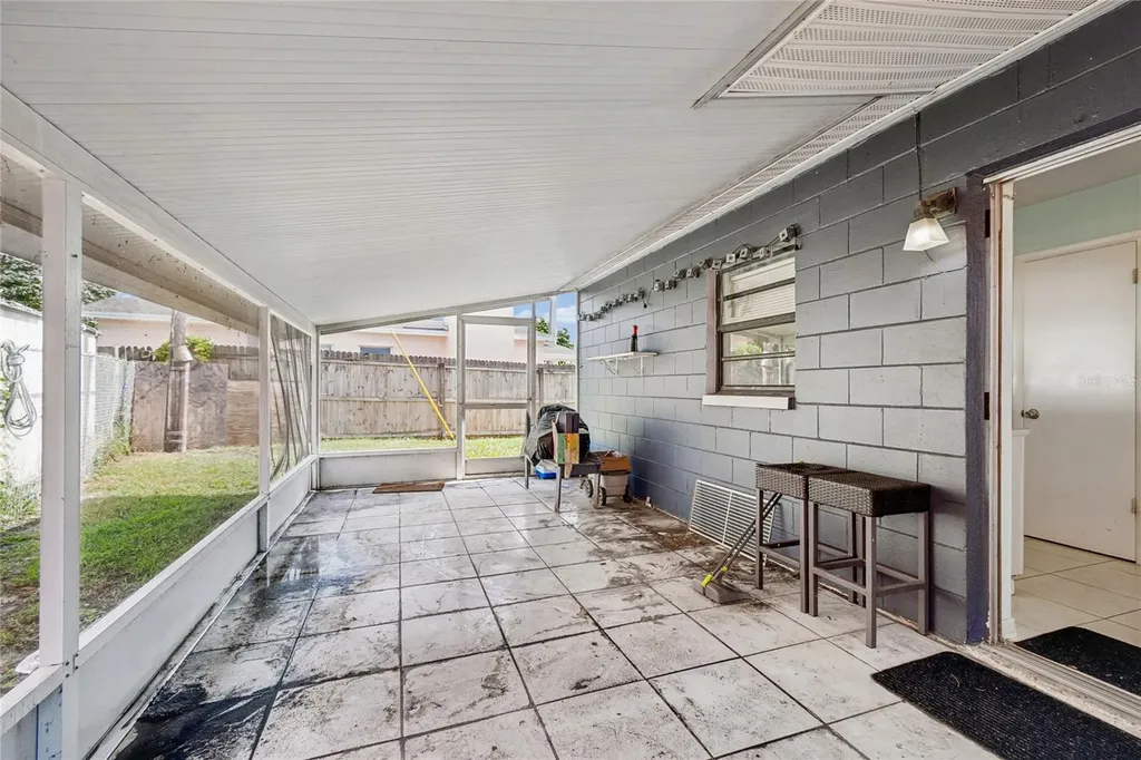 8900 59th Way Pinellas Park FL 33782