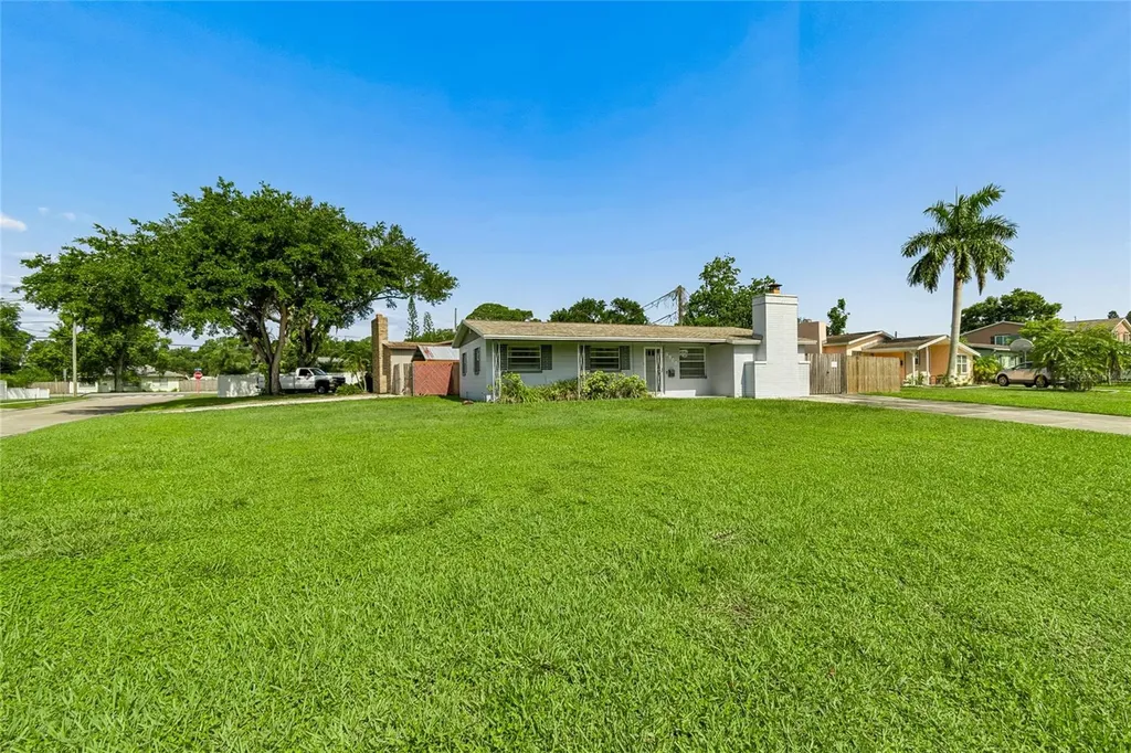 8900 59th Way Pinellas Park FL 33782