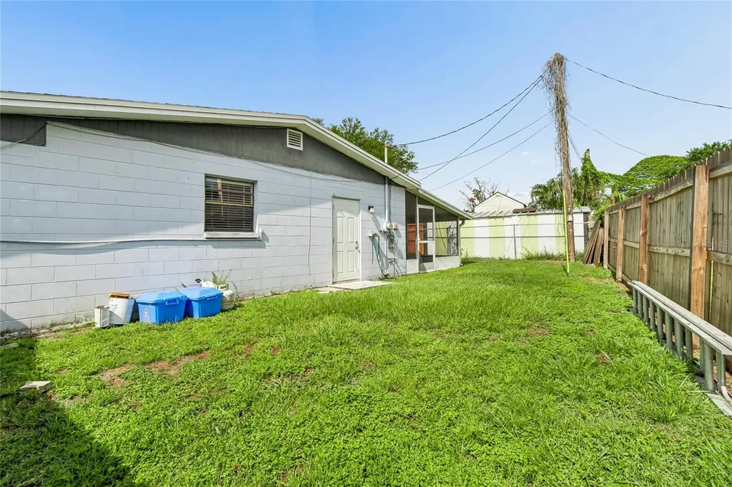 8900 59th Way Pinellas Park FL 33782